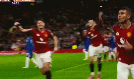 曼联主场对, 在卡塞米罗, ue