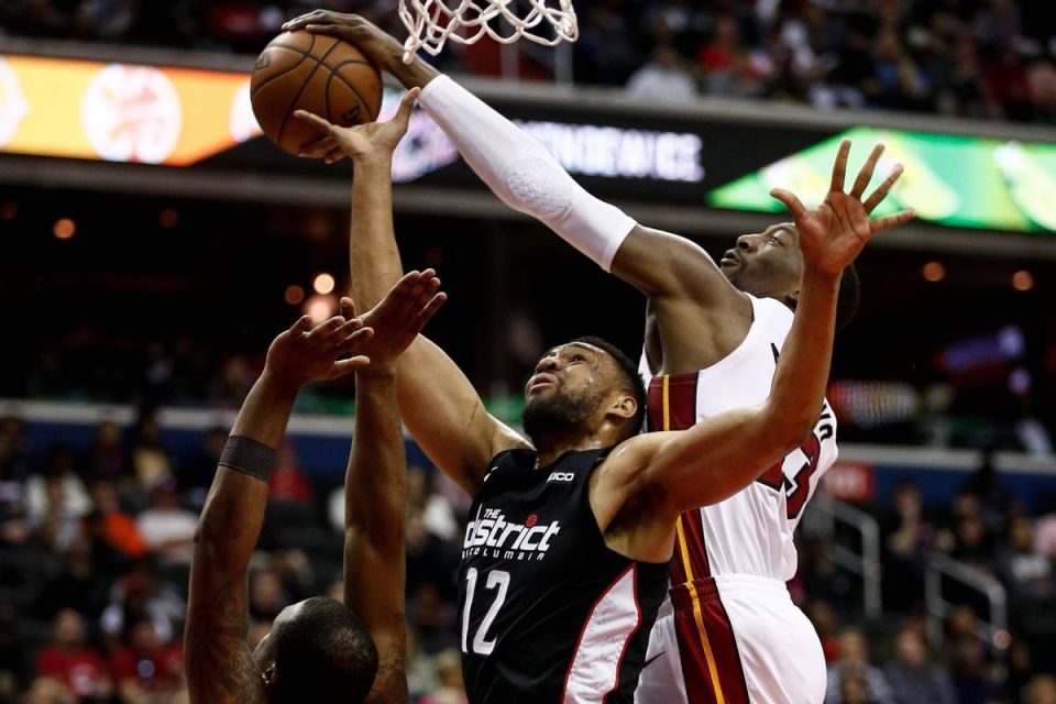 com, 当然防守端, 投射的他