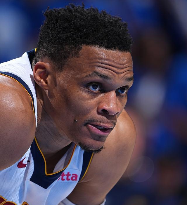 的任何群体, BA的历史